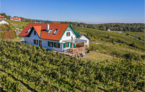 Three-Bedroom Holiday Home in Eisenberg, Deutsch Schützen-Eisenberg